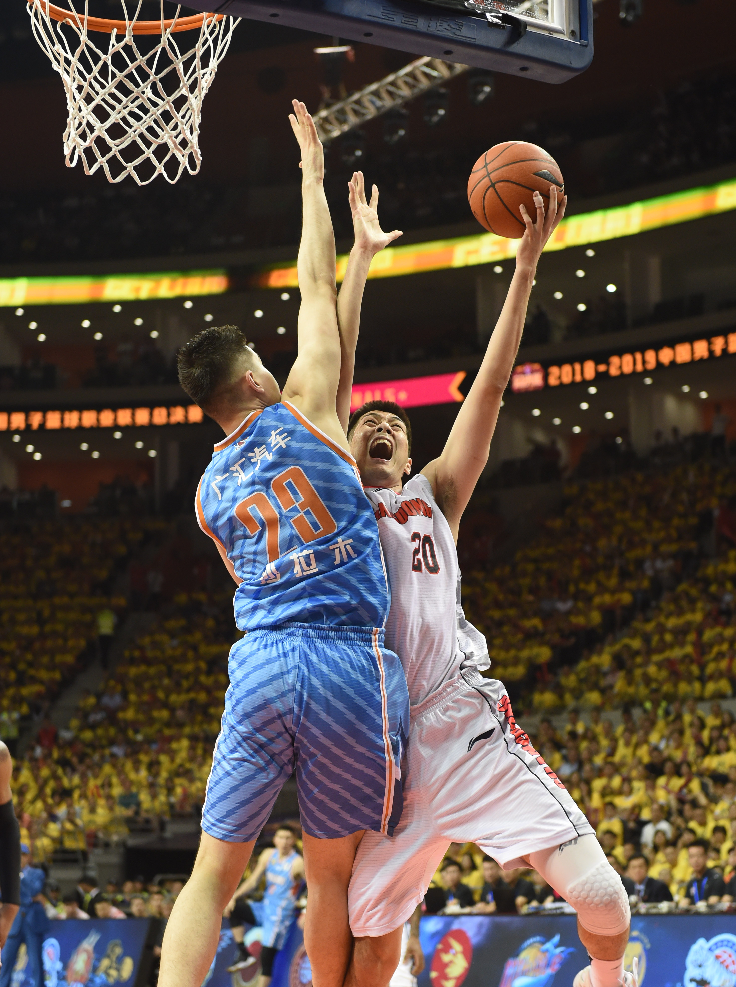 米兰-新疆广汇内部会议纪要流出：赛前外线爆发；欧超杯使命明确；训练强度明显提升的简单介绍-米兰